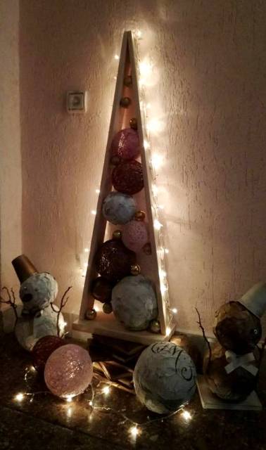 Ялинонько, світи! (Автори - студенти гр. ОМ-34)